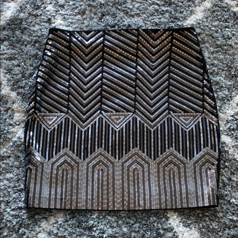 Express Sequin Skirt